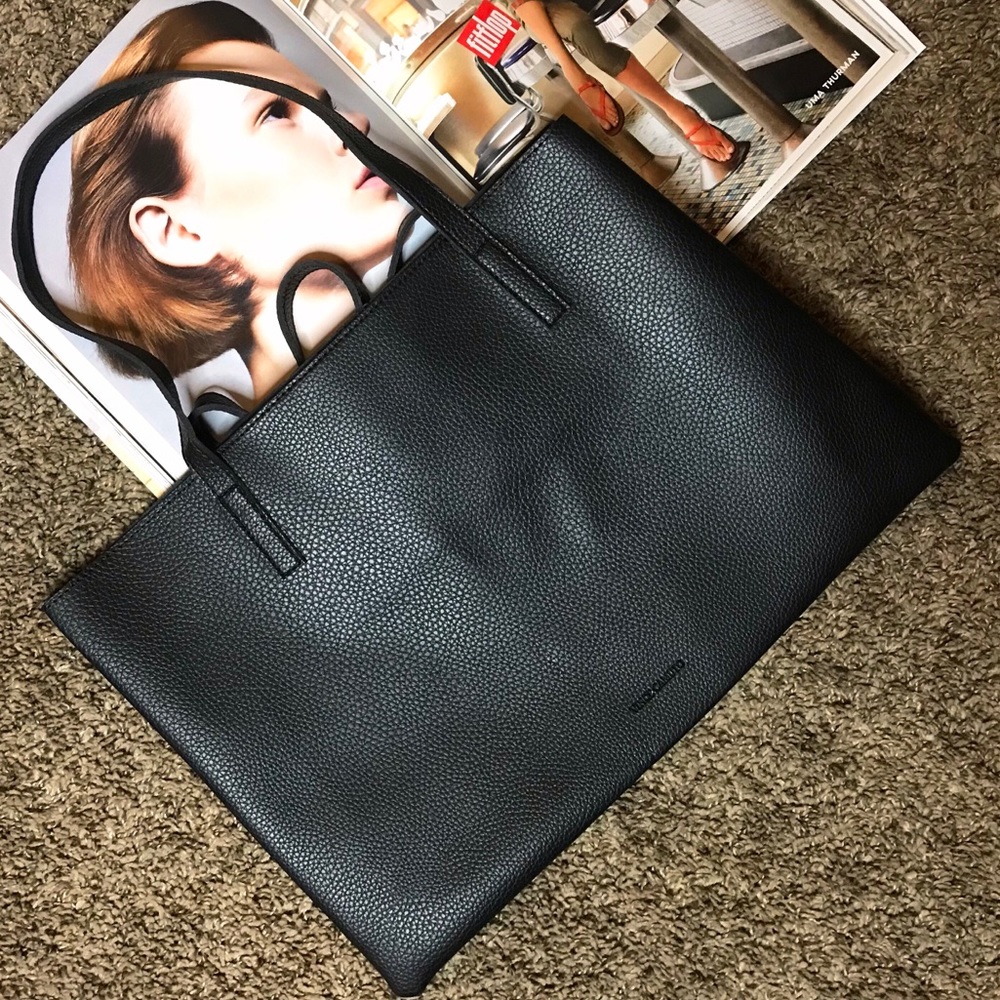 ⚫️ Vince Camuto Luck Black Vegan Leather Tote ⚫️ - Picture 2 of 5
